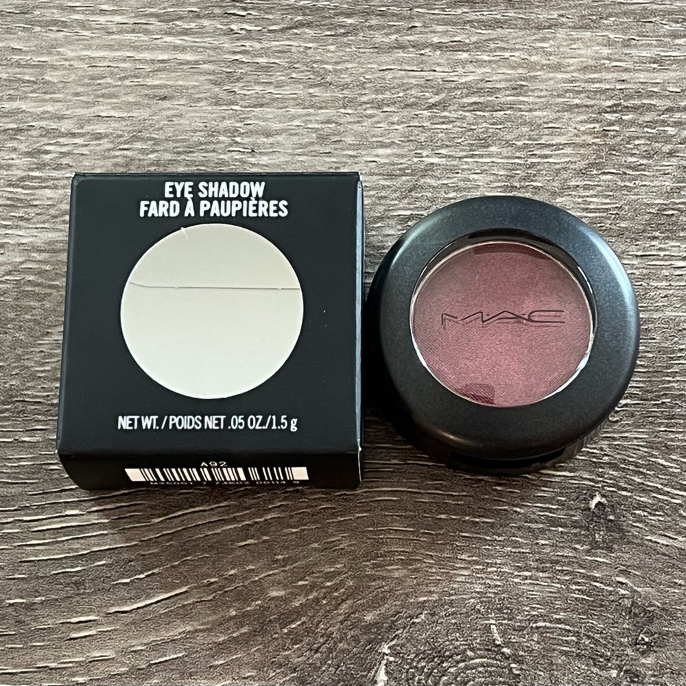 MAC Eyeshadow in Cranberry Frost 1.5g